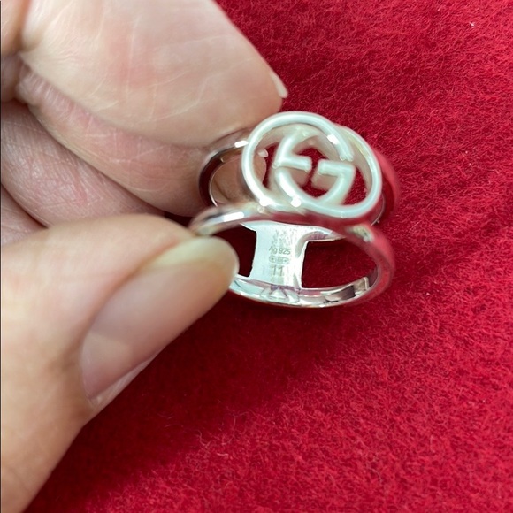 Gucci Interlocking Ring - Picture 2 of 4